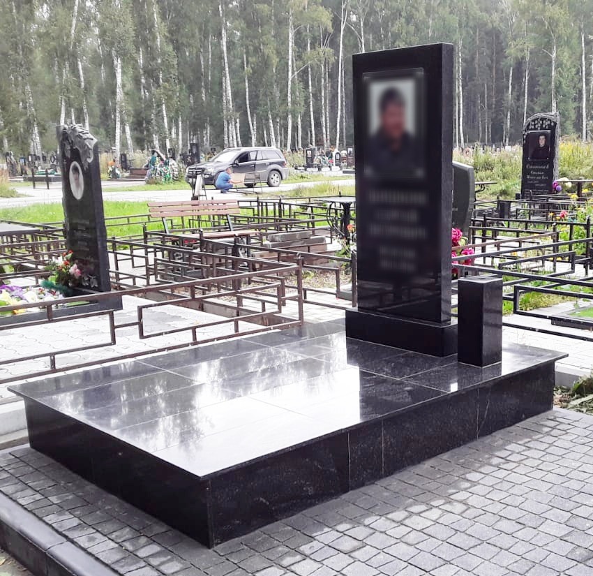 Гранитные памятники